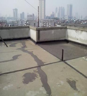 大名漏水维修 楼顶漏水是什么原因，楼顶漏水维修方法是什么?